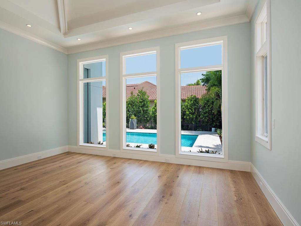 MOORINGS - Residential