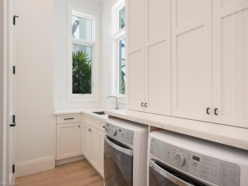 MOORINGS - Residential