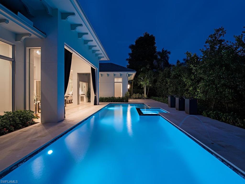 MOORINGS - Residential