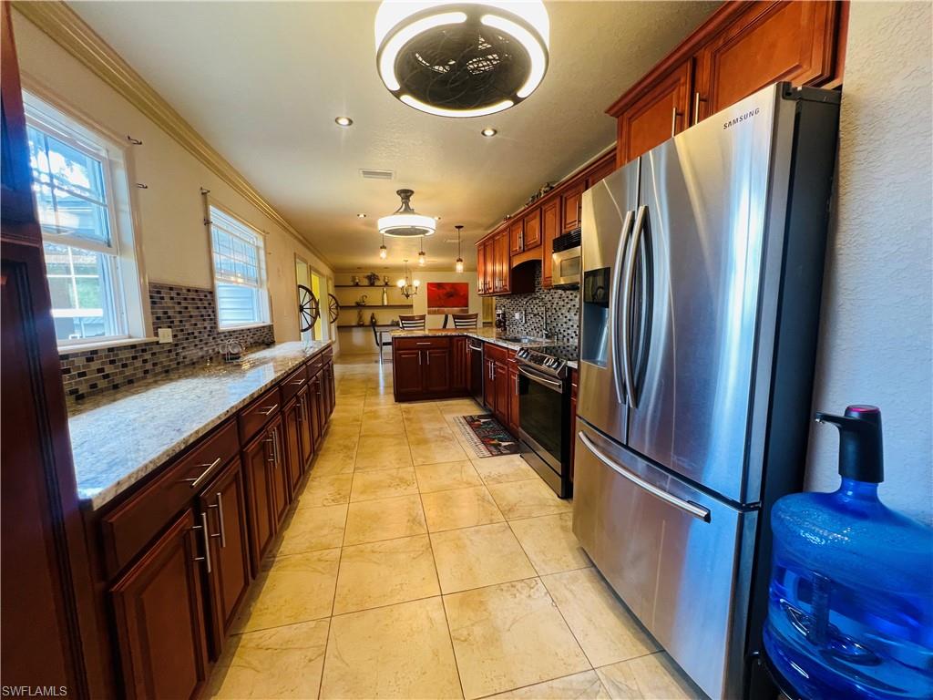 LABELLE ACRES - Residential