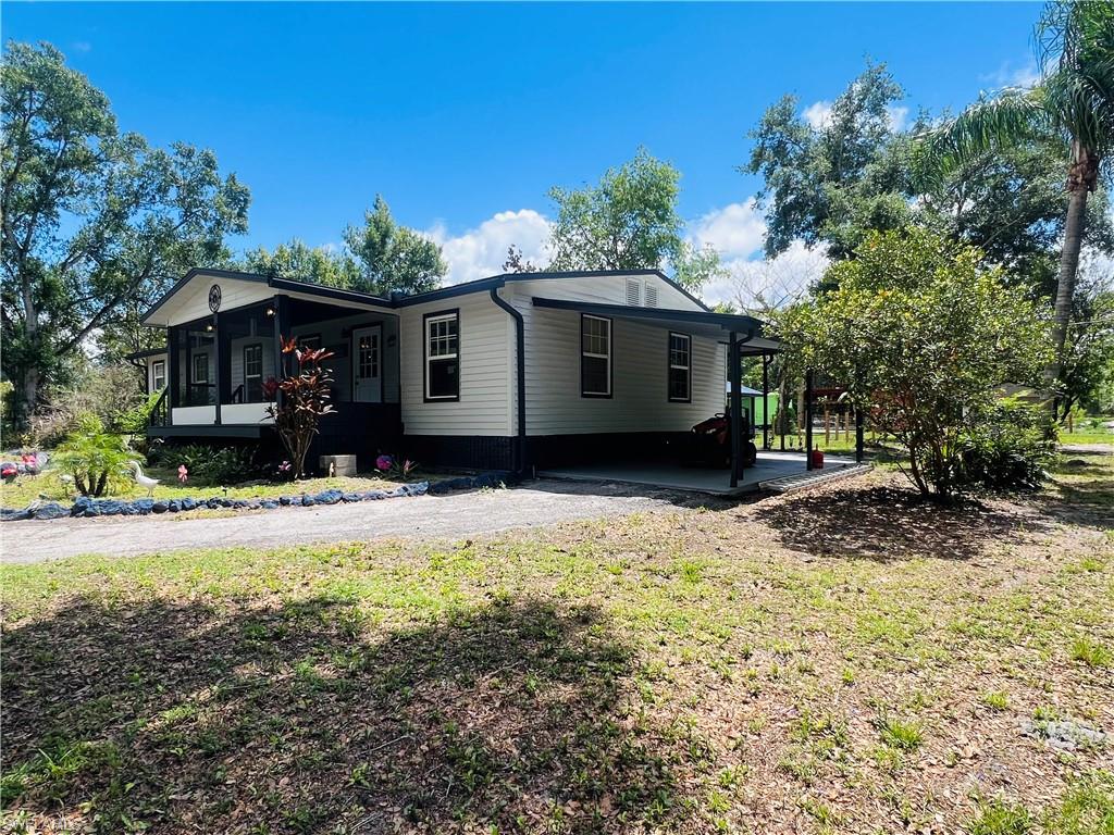 LABELLE ACRES - Residential