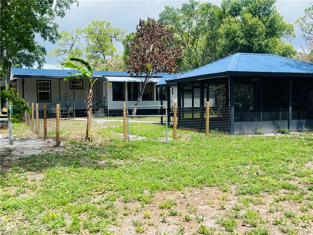 LABELLE ACRES - Residential