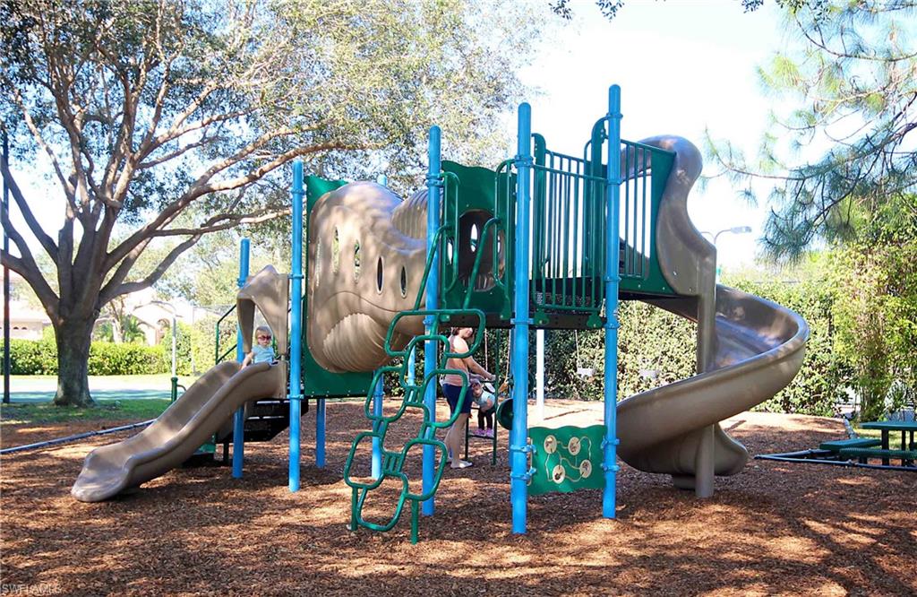 AUTUMN WOODS - Residential Lease