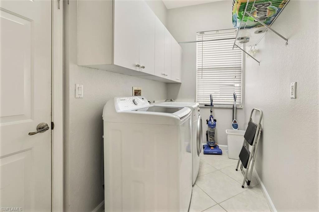 AUTUMN WOODS - Residential Lease