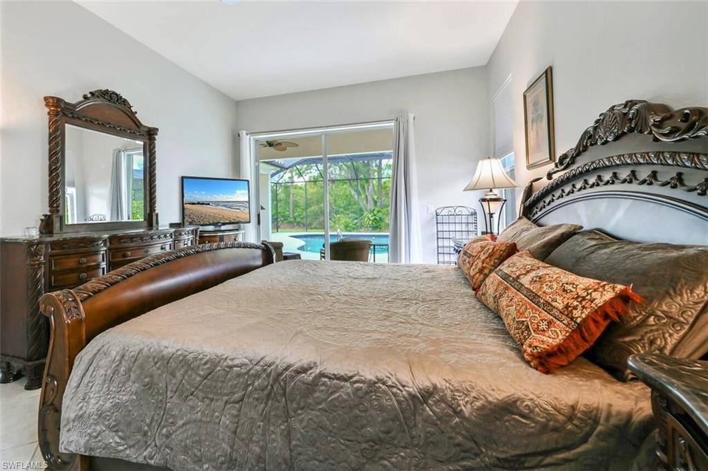 AUTUMN WOODS - Residential Lease