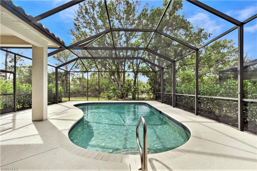 AUTUMN WOODS - Residential Lease