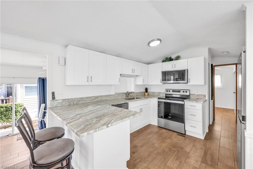 GRANADA LAKES ADULT  RV RESORT - Residential