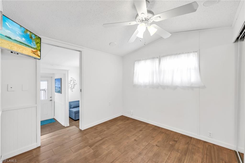 GRANADA LAKES ADULT  RV RESORT - Residential