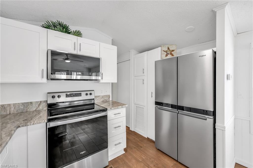 GRANADA LAKES ADULT  RV RESORT - Residential