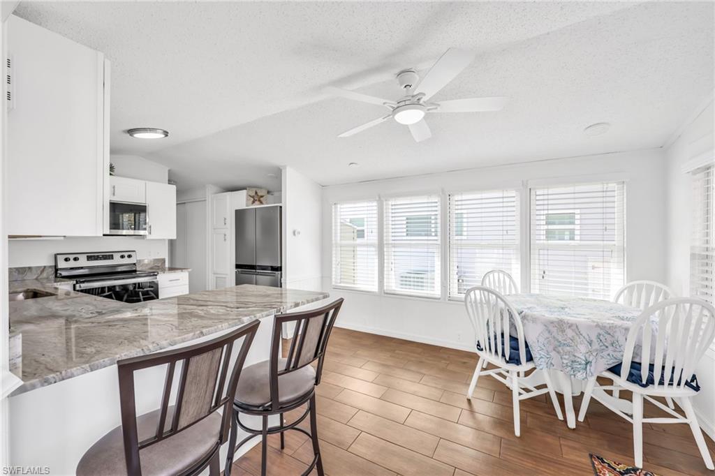 GRANADA LAKES ADULT  RV RESORT - Residential