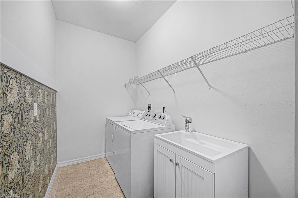 SANDOVAL - Residential