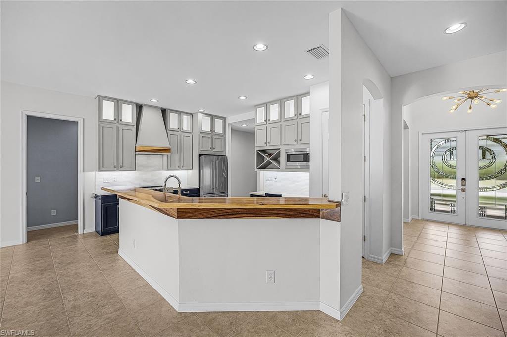 SANDOVAL - Residential