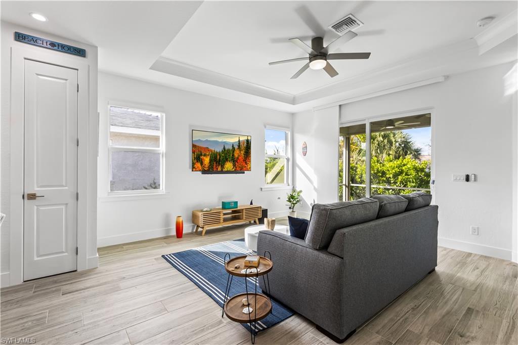 THE VILLAS AT CAUSEWAY KEY - Residential Lease