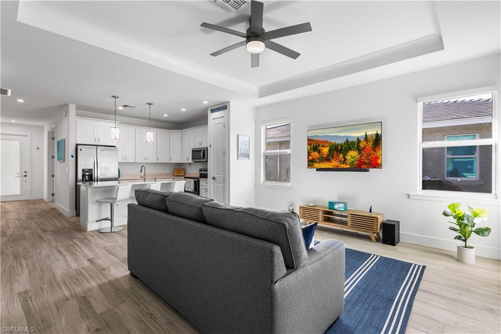 THE VILLAS AT CAUSEWAY KEY - Residential Lease