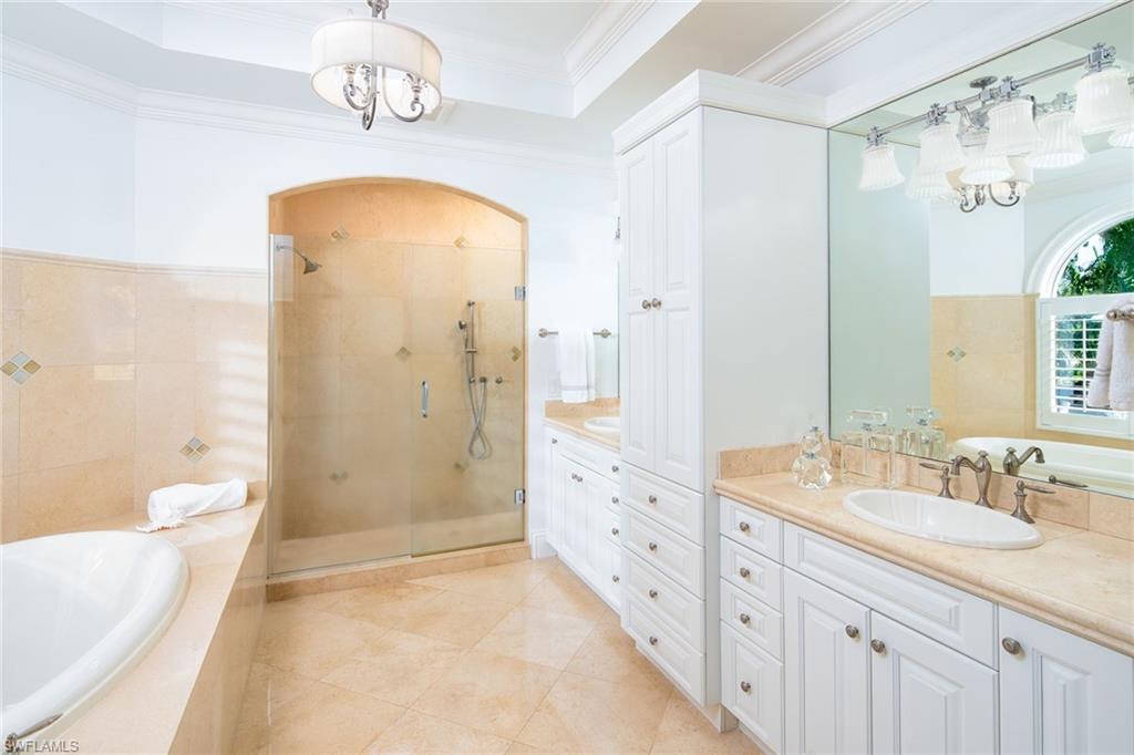 MOORINGS - Residential