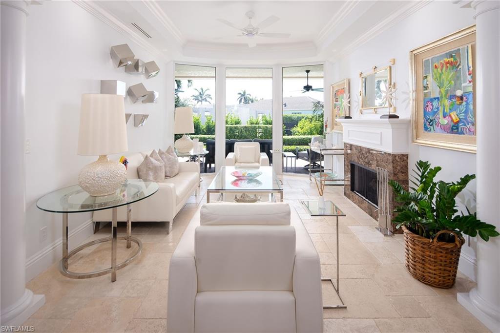 MOORINGS - Residential