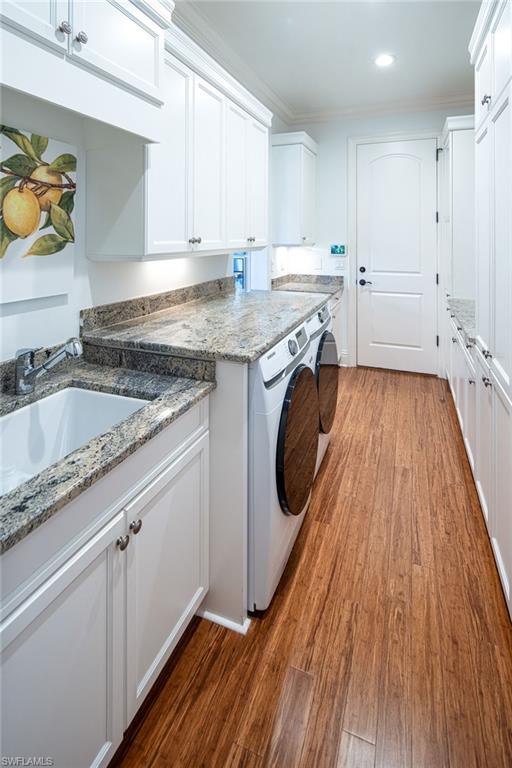 MOORINGS - Residential