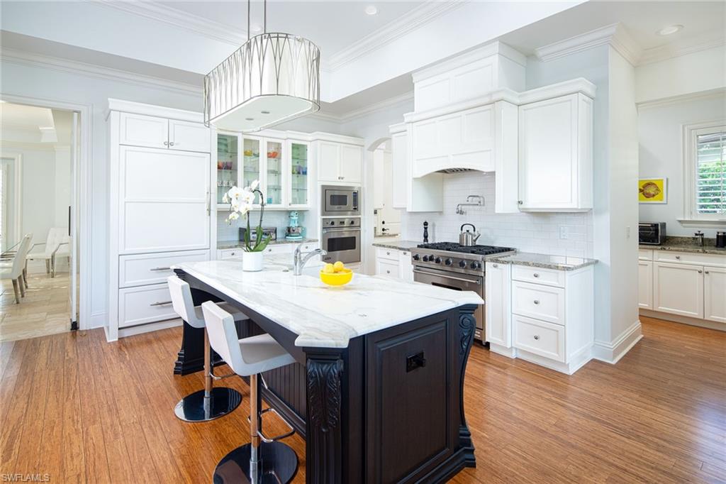 MOORINGS - Residential