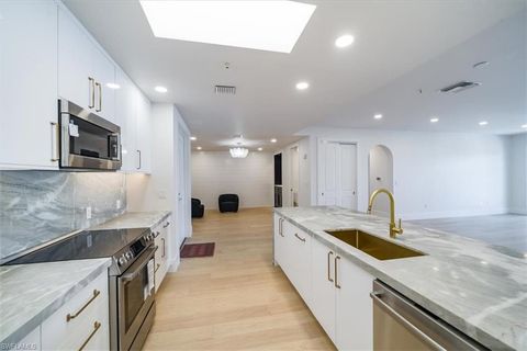 780 5th AVE S 305 NAPLES FL 34102