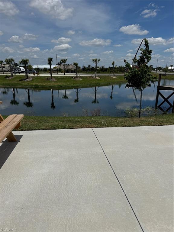PALM BREEZE - Land