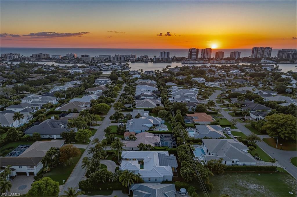 MOORINGS - Residential