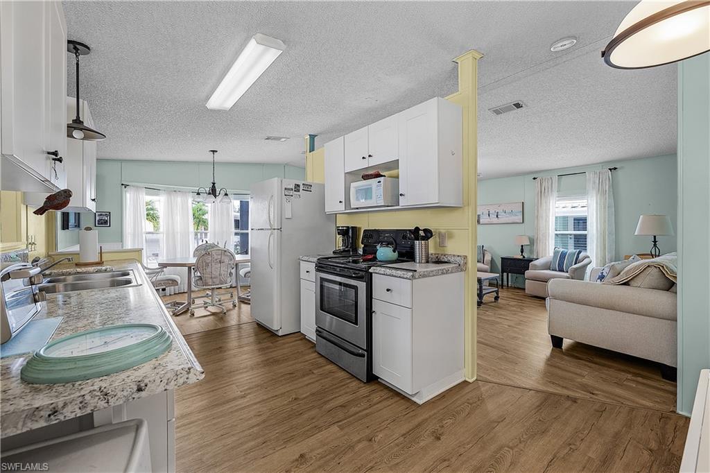 PINE ISLAND COVE - Residential