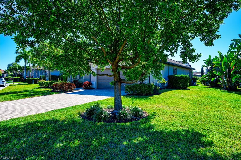 BONITA LAKES - Residential