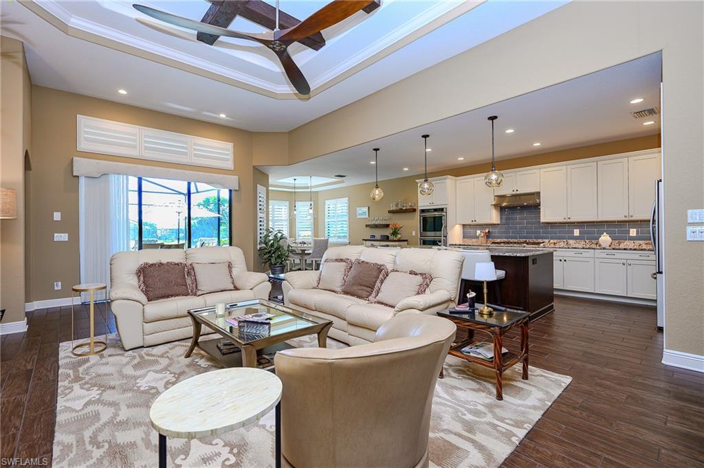 BONITA LAKES - Residential