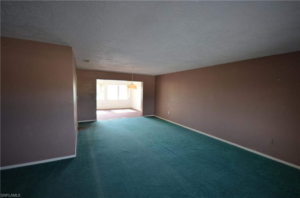 LAKEVIEW GARDENS CONDO - Residential