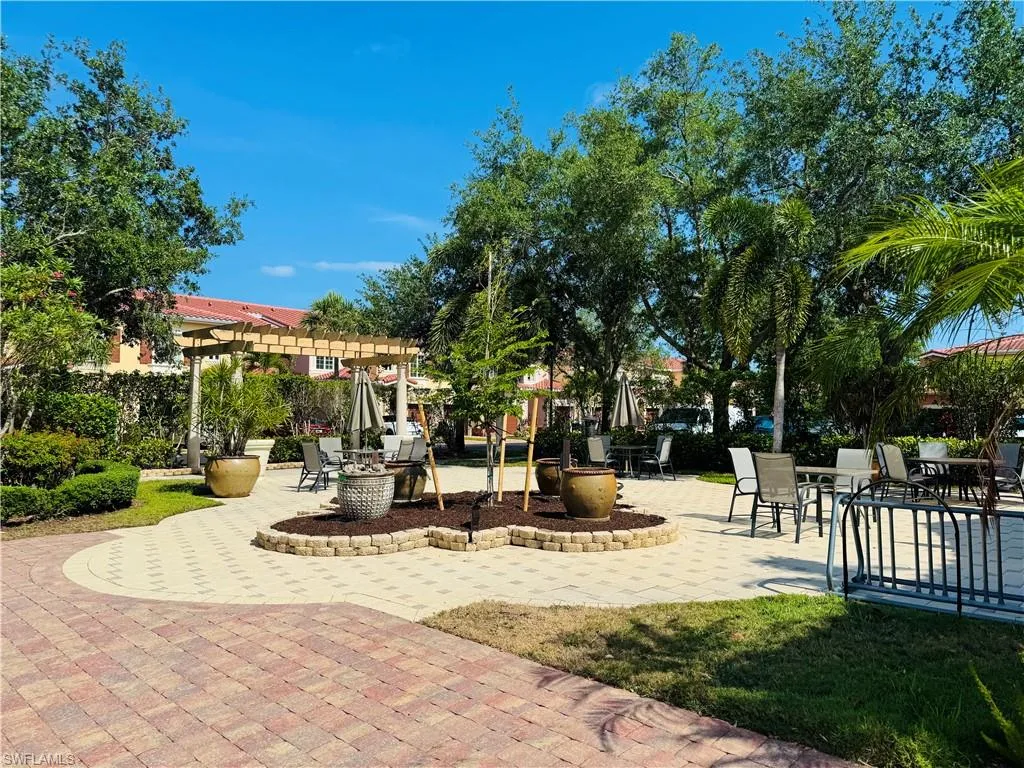 Estero, Florida 33928, United States, 2 Bedrooms Bedrooms, ,2 BathroomsBathrooms,Residential,Pending,150970