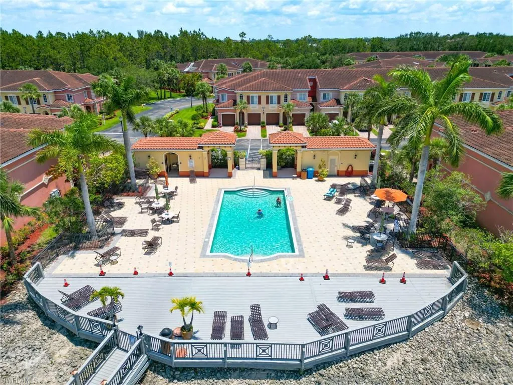 Estero, Florida 33928, United States, 2 Bedrooms Bedrooms, ,2 BathroomsBathrooms,Residential,Pending,150970