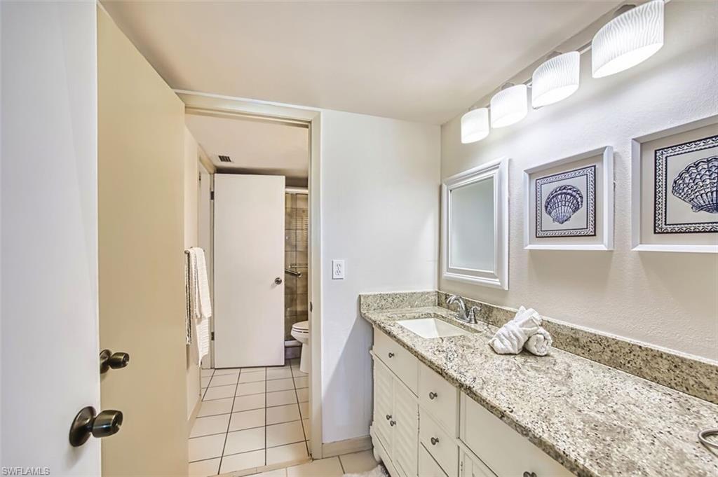 SEVEN LAKES - Residential