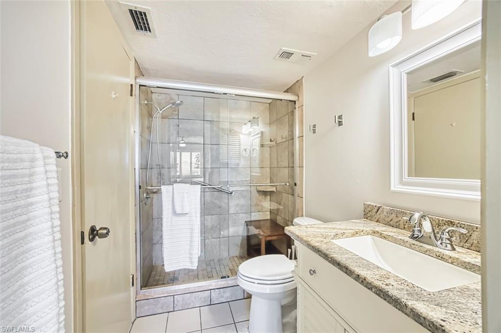 SEVEN LAKES - Residential