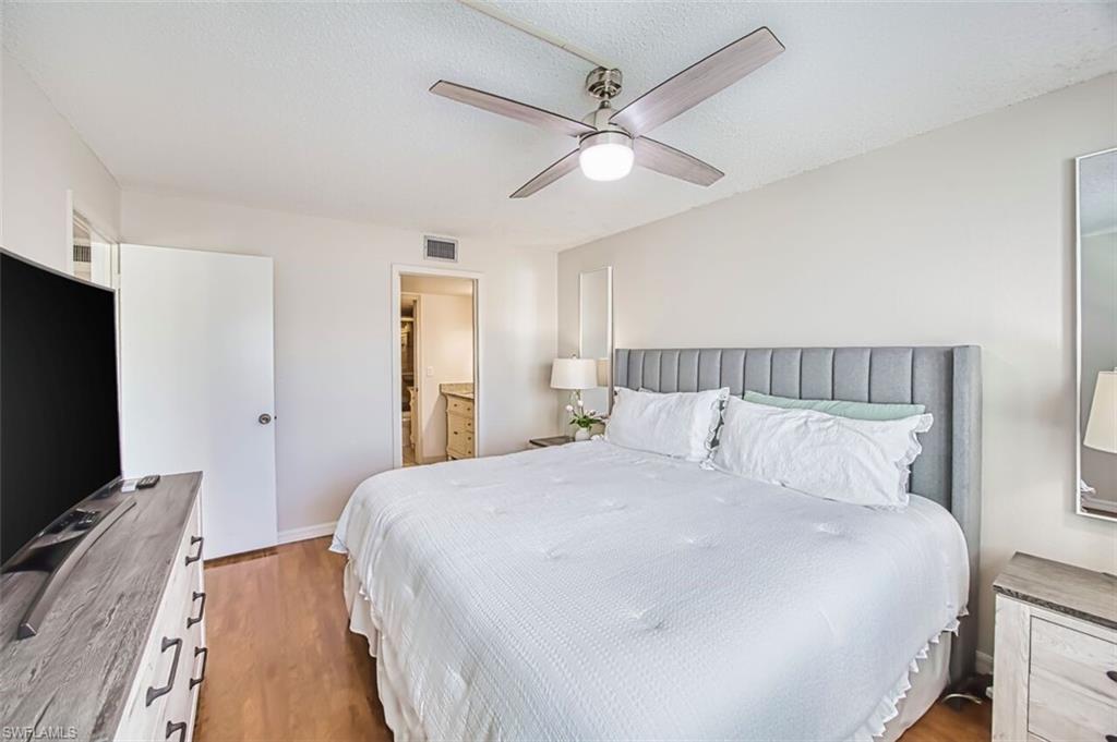 SEVEN LAKES - Residential