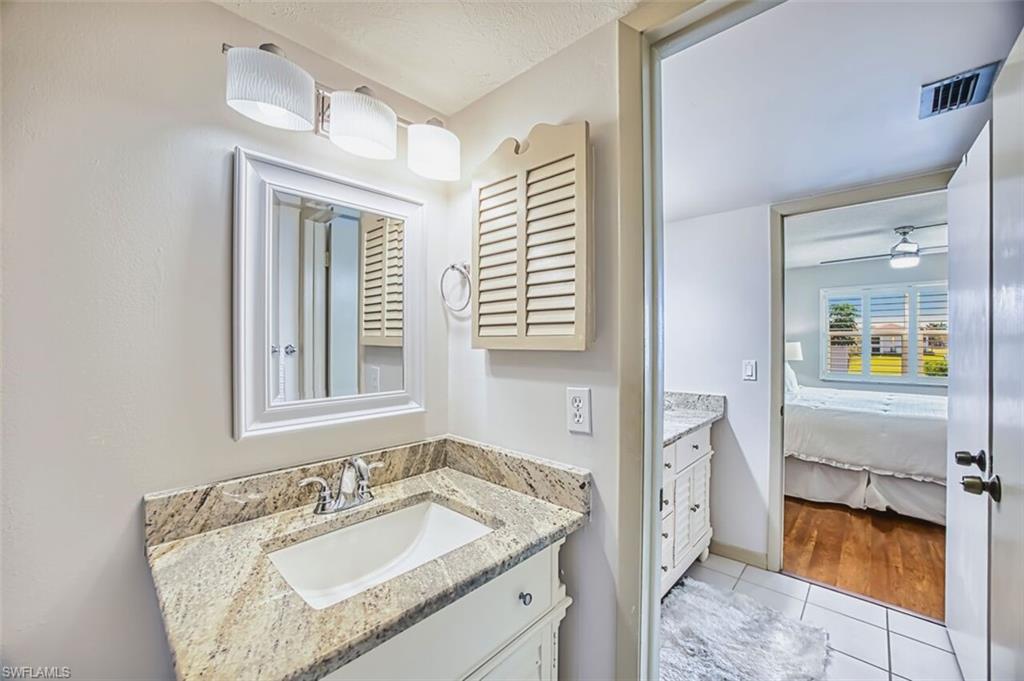 SEVEN LAKES - Residential