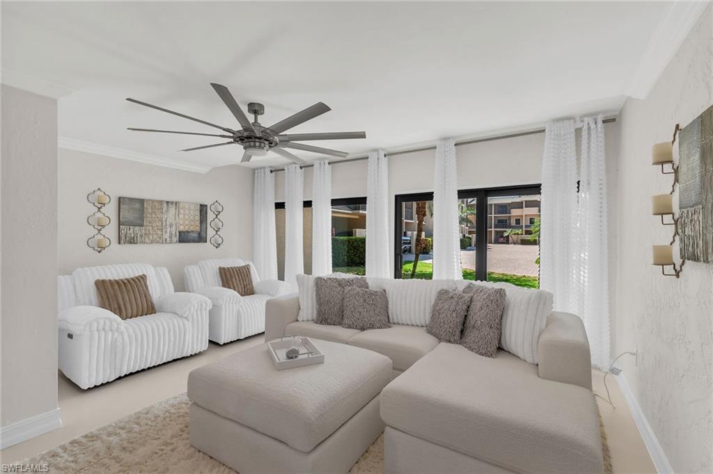 TOWN HOUSE SQUARE - Residential