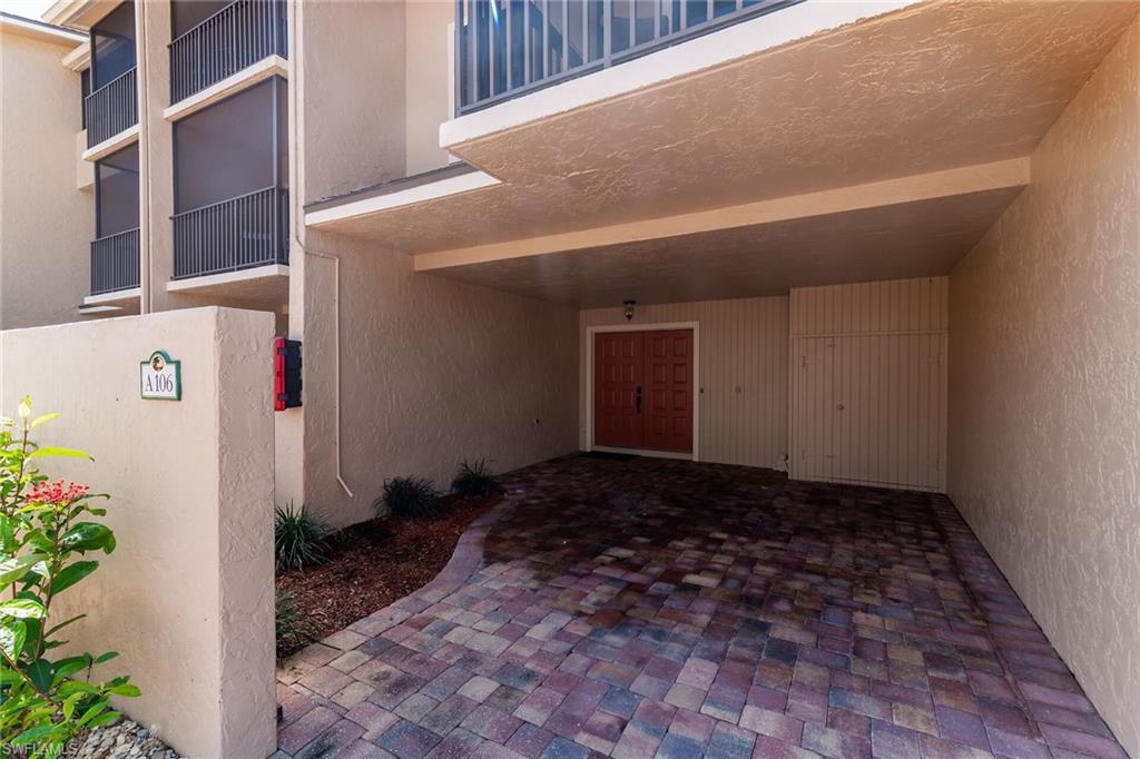 TOWN HOUSE SQUARE - Residential