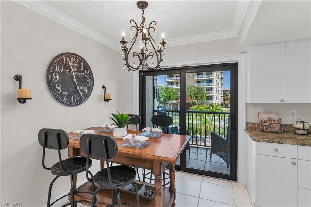 TOWN HOUSE SQUARE - Residential