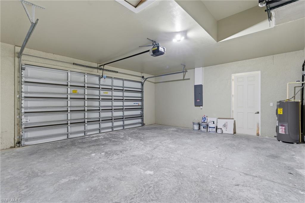 CAPE CORAL - Residential Lease