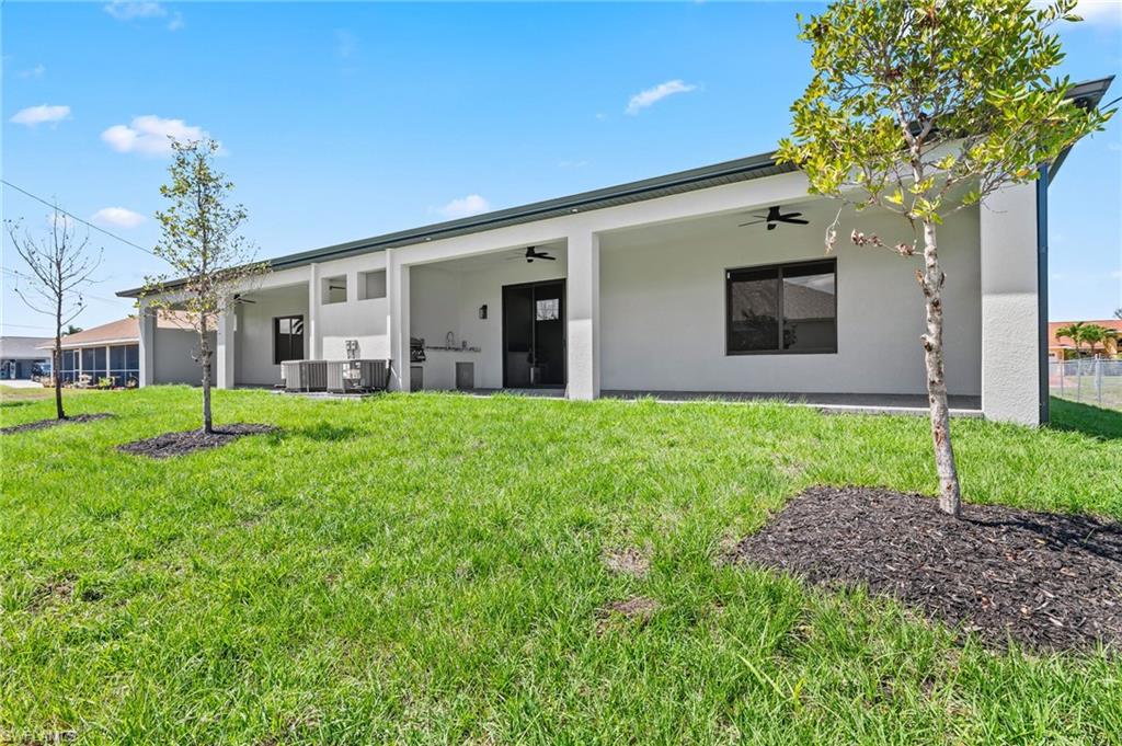 CAPE CORAL - Residential