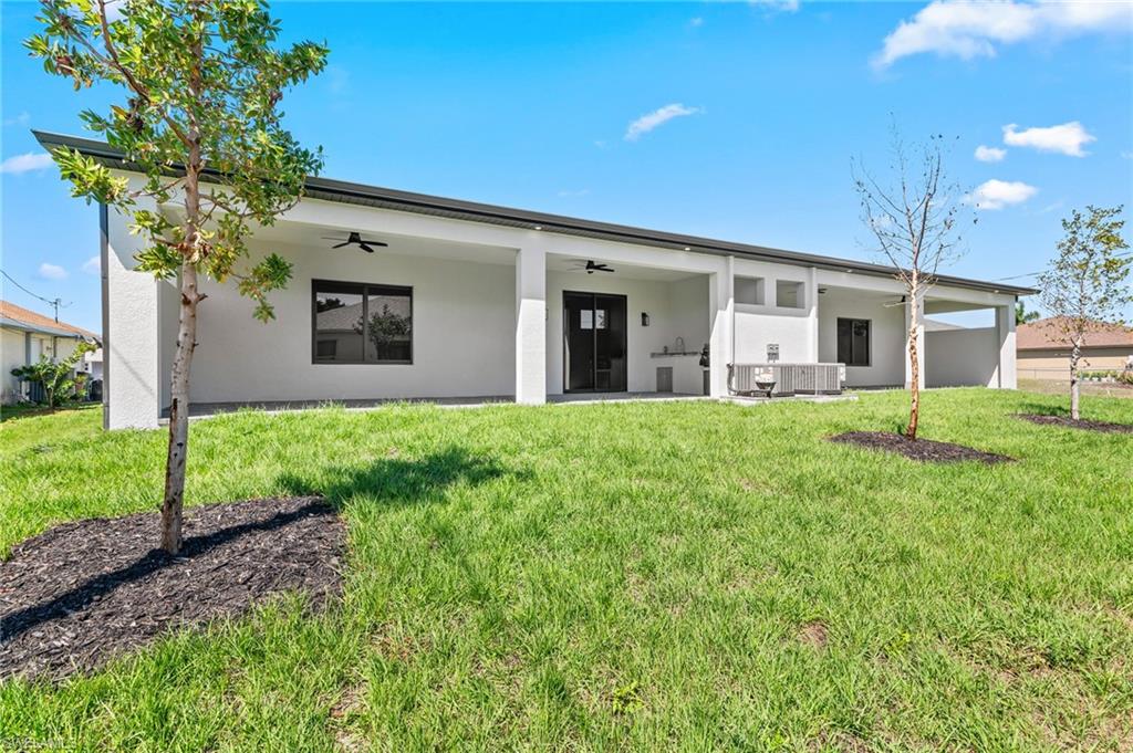 CAPE CORAL - Residential