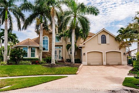 1045 Cottonwood CT MARCO ISLAND FL 34145