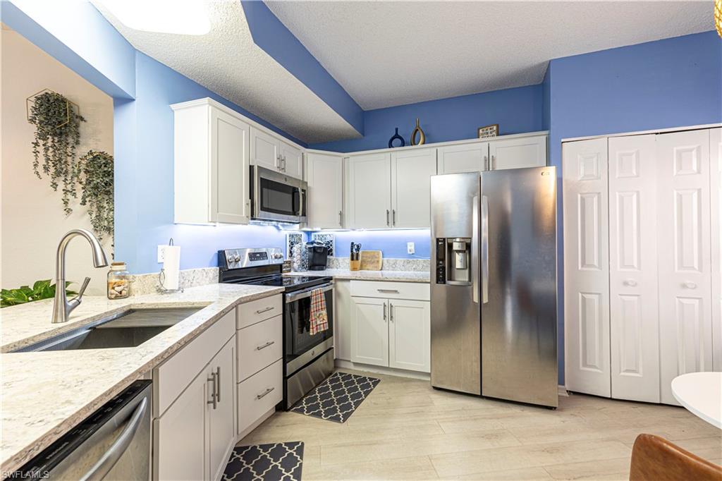 FAIRWAYS AT EMERALD GREENS - Residential Lease