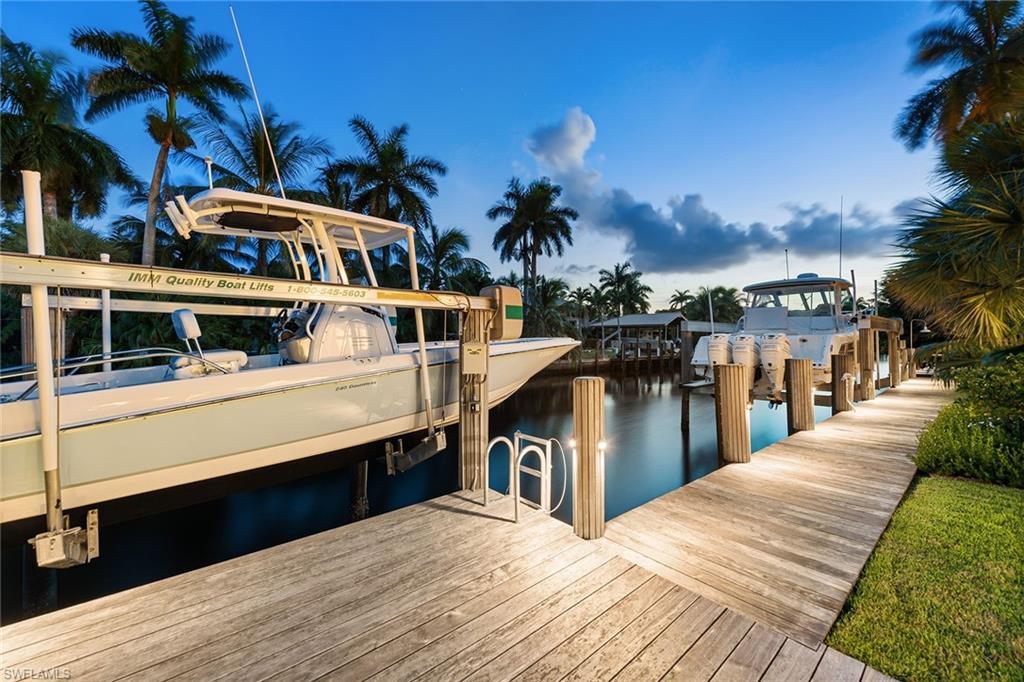 AQUALANE SHORES - Residential