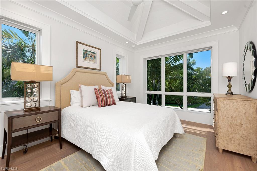 AQUALANE SHORES - Residential