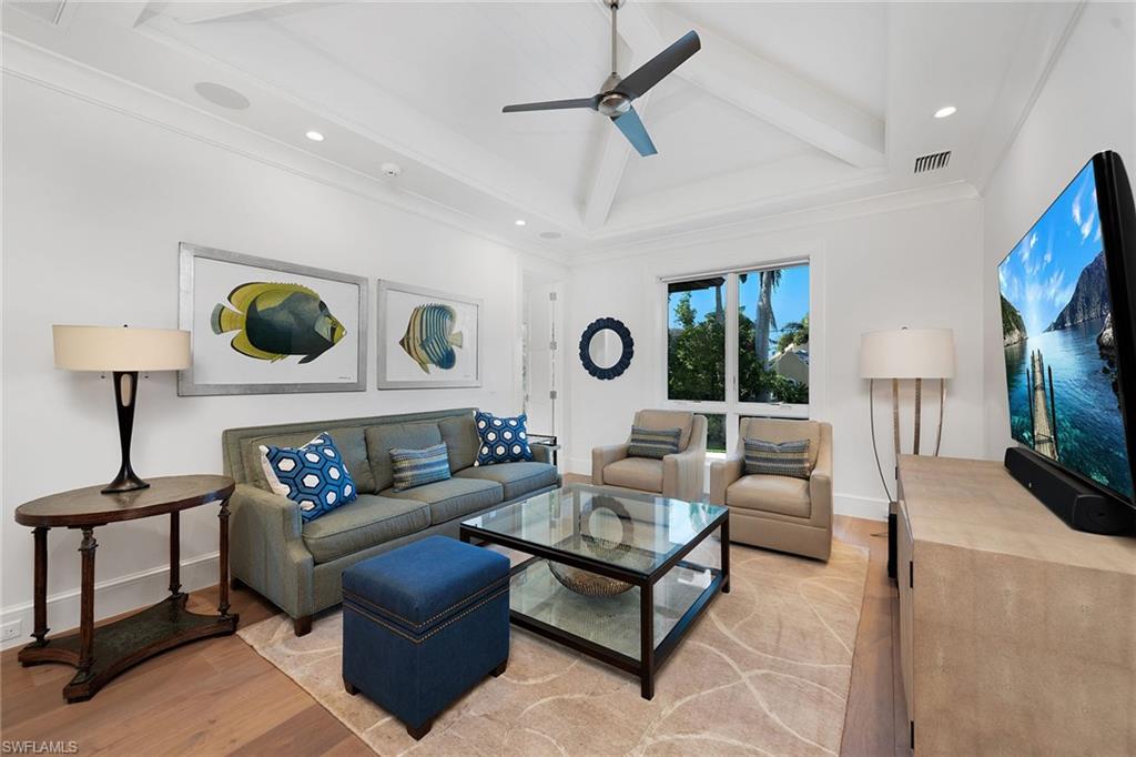 AQUALANE SHORES - Residential