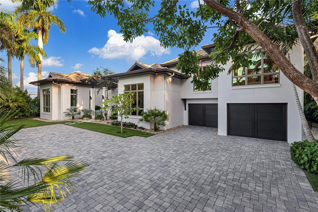 AQUALANE SHORES - Residential