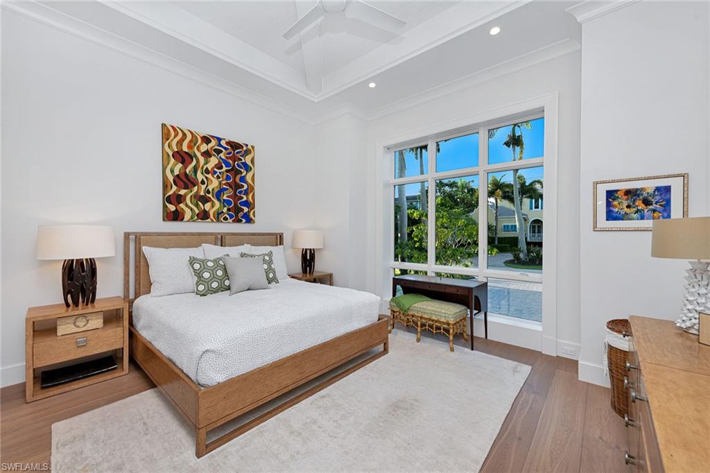 AQUALANE SHORES - Residential