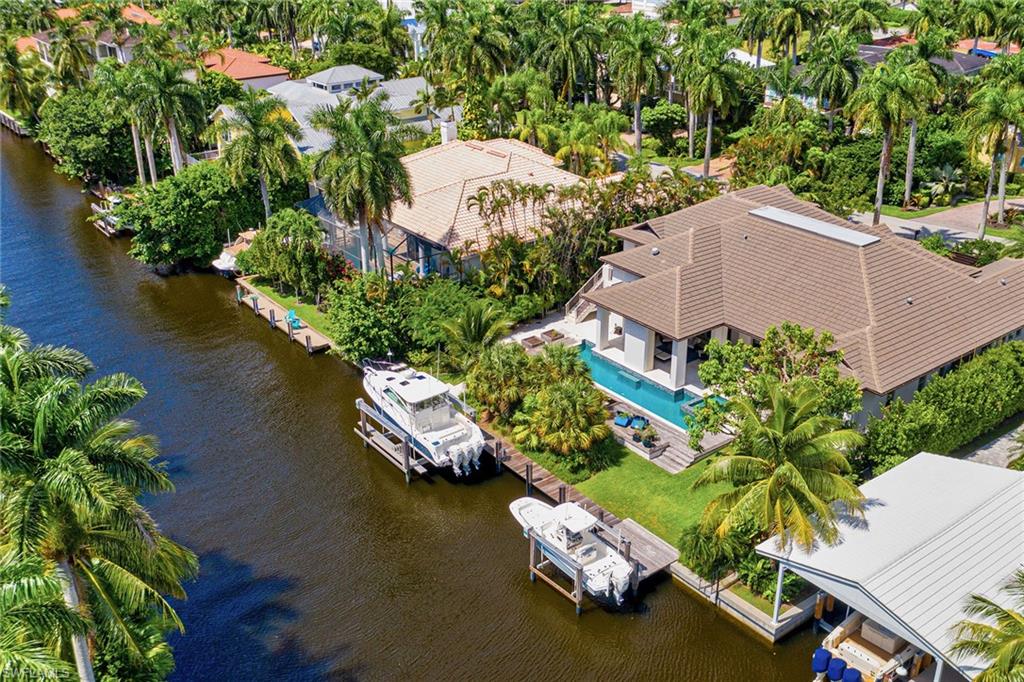 AQUALANE SHORES - Residential