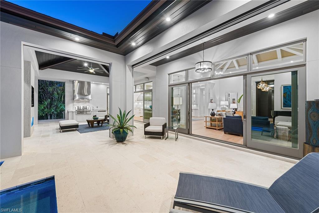 AQUALANE SHORES - Residential